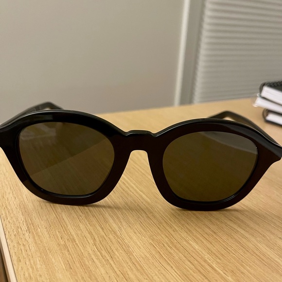 Celine CL40017 sunglasses NWOT - Picture 6 of 6